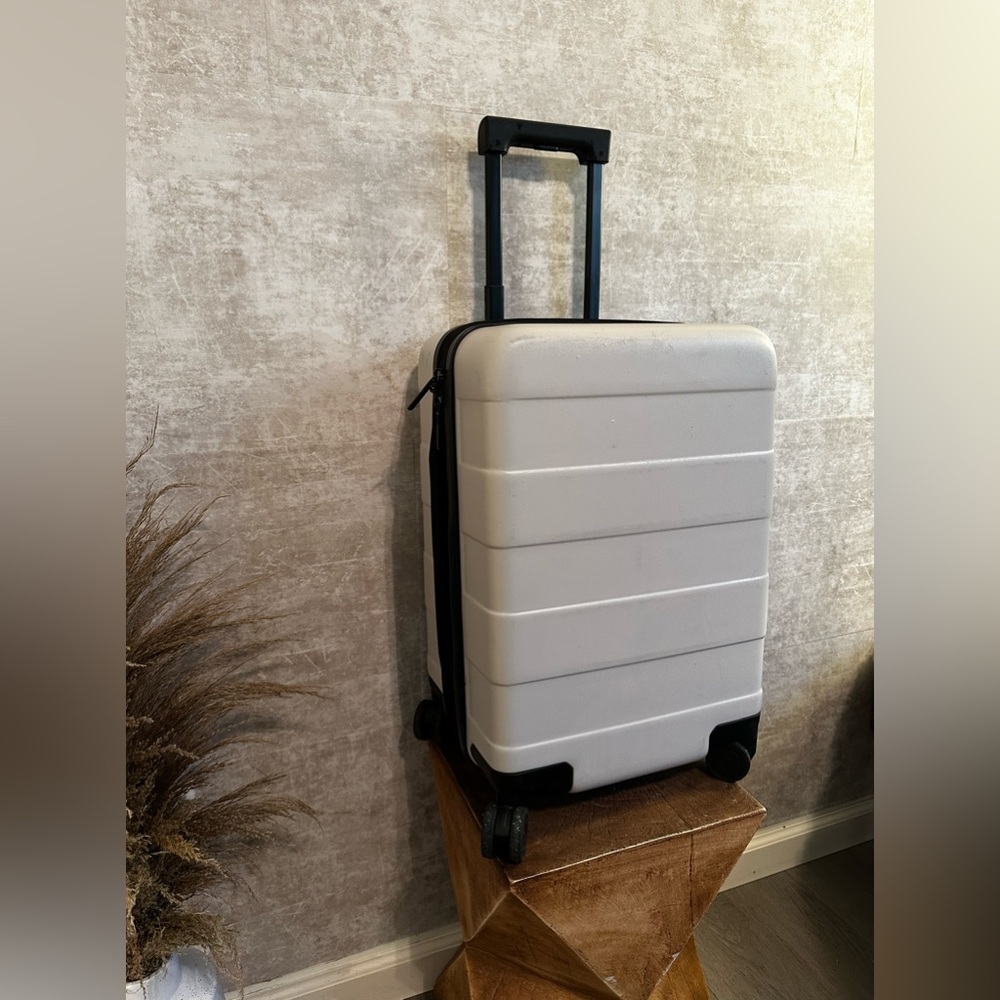 Luggage Hardside 4 Wheel Carry On